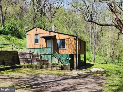 Exterior - 279 Camp Cliffside Rd, Springfield, WV 26763 photo 4 of 19