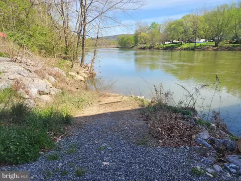 View/Area - 279 Camp Cliffside Rd, Springfield, WV 26763 photo 9 of 17