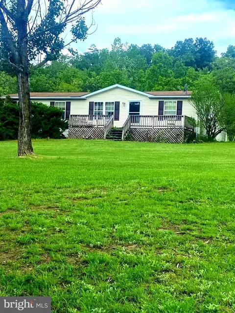 691 Crestview Mountain Rd, Augusta, WV 26704