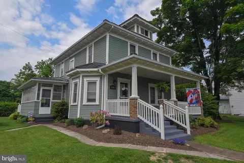 8383 Cumberland Rd, Springfield, WV 26763