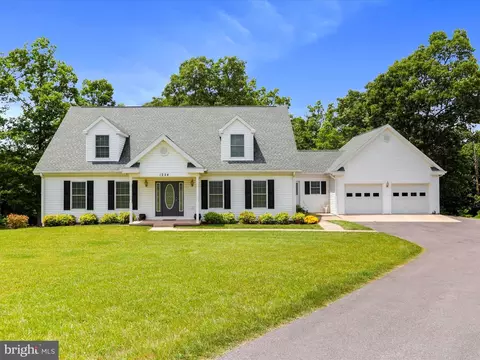 1224 Ford Hill Rd, Augusta, WV 26704