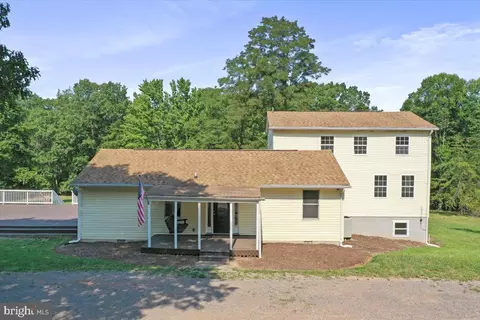 163 Vivian Dr, Paw Paw, WV 25434
