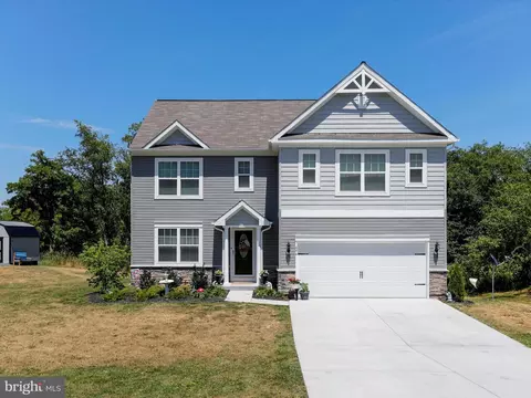 494 Harvest Dr, Romney, WV 26757