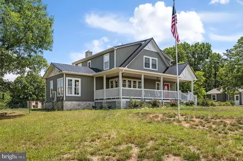 190 W Redstone Trl, Slanesville, WV 25444