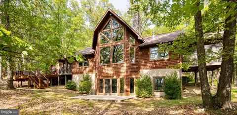 53 Reymann Dr, Yellow Spring, WV 26865