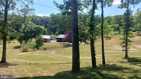 2556 Little Cacapon Mountain Rd, Augusta, WV 26704