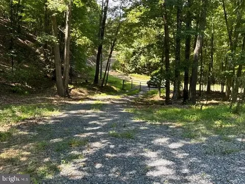 1131 Caribou Dr, Springfield, WV 26763