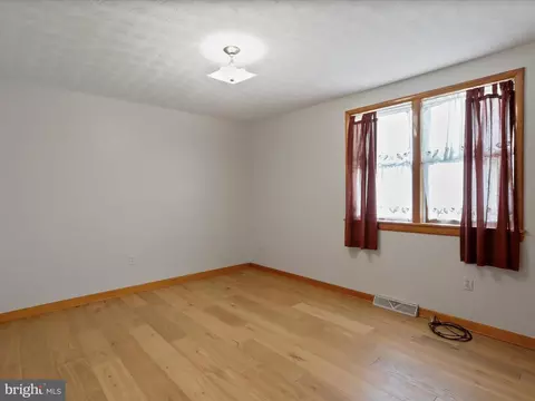 2 W Marathon Pl, Romney, WV 26757 photo 15