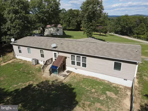 439 Sherman Dr, Augusta, WV 26704 photo 5