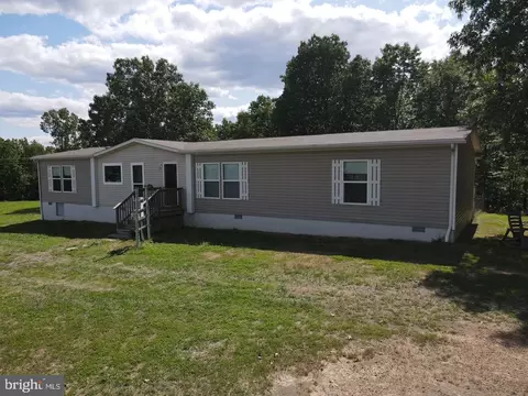 439 Sherman Dr, Augusta, WV 26704 photo 12
