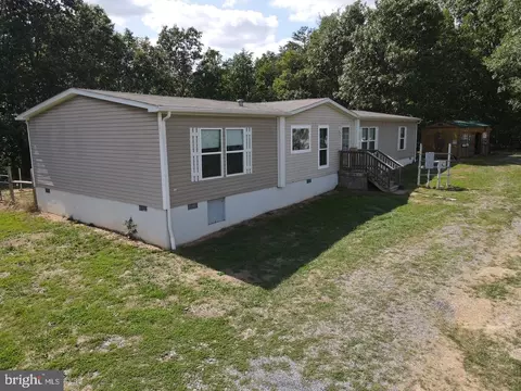 439 Sherman Dr, Augusta, WV 26704 photo 8