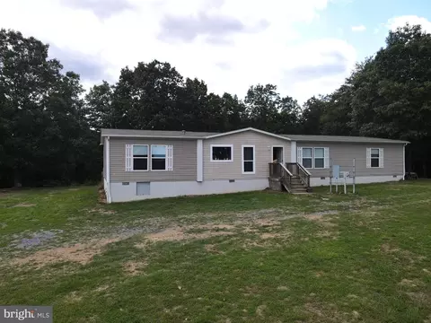 439 Sherman Dr, Augusta, WV 26704 photo 4
