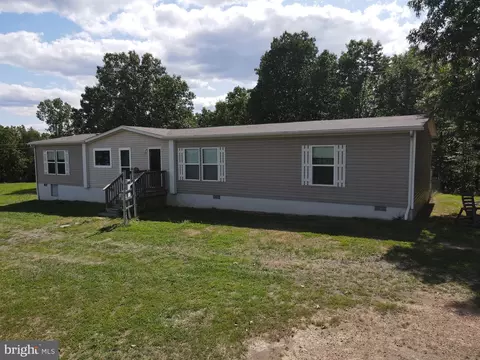 439 Sherman Dr, Augusta, WV 26704 photo 11