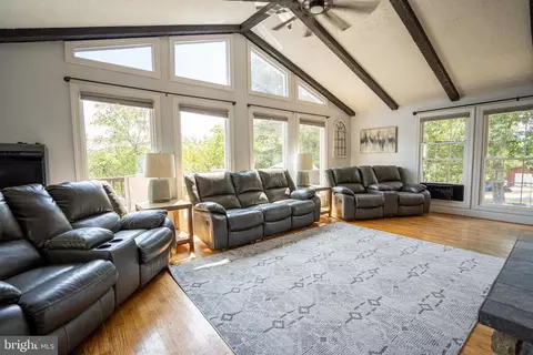 220 Dodson Ln, Romney, WV 26757