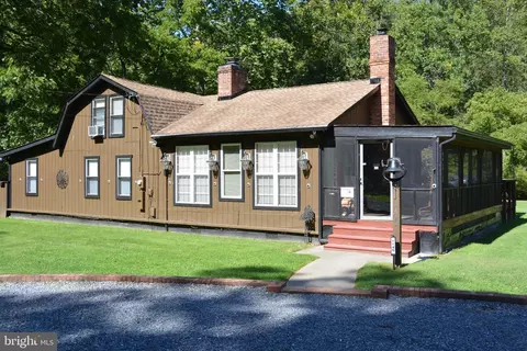 1145 Ritters Valley Dr, Capon Bridge, WV 26711