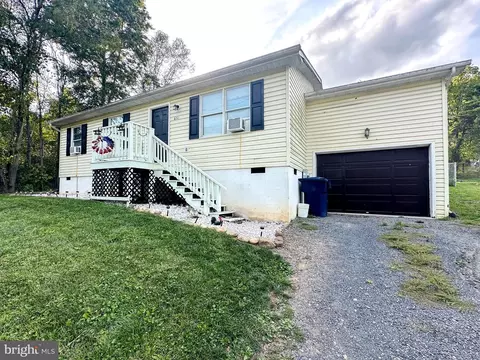 651 W Sioux Ln, Romney, WV 26757
