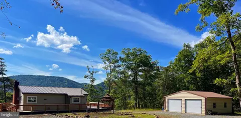 1057 Little Mountain Dr, Romney, WV 26757