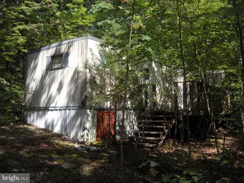 1376 Pauls Woods Rd, Delray, WV 26714