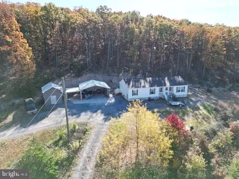 71 Advent Dr, Augusta, WV 26704