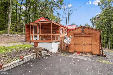 375 Crestview Mountain Rd, Augusta, WV 26704 photo 3