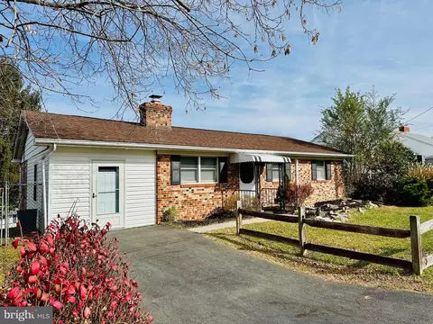 125 Armstrong St, Romney, WV 26757