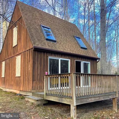 2514 Old Mill Rd, Capon Bridge, WV 26711