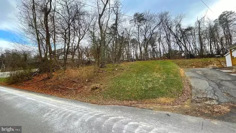 Wirgman Avenue, Romney, WV 26757
