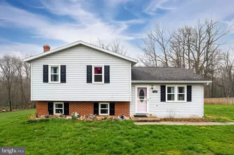 523 W Ridge Loop Rd, Romney, WV 26757
