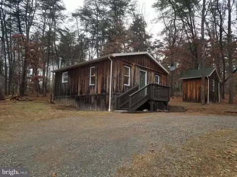 892 Lawrence W Lewis Dr, Romney, WV 26757