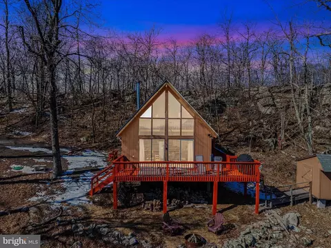 1144 Tower Rd, Slanesville, WV 25444