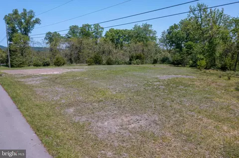 Tupelo Loop, Springfield, WV 26763 photo 2
