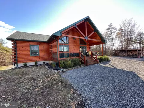 770 Staubwoods Dr, Romney, WV 26757