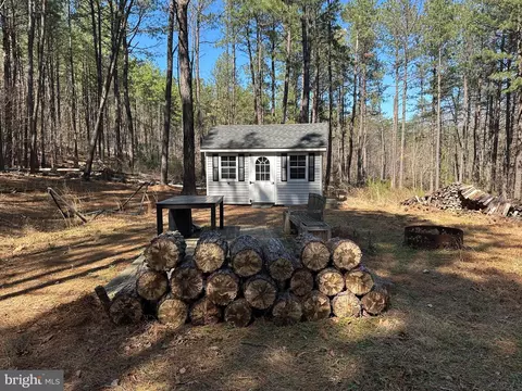 5859 Mountain Air, Springfield, WV 26763