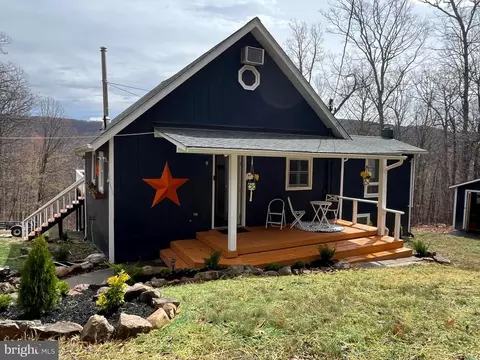 133 Cardinal Dr, Rio, WV 26755