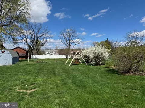 135 E Sioux Ln, Romney, WV 26757 photo 3