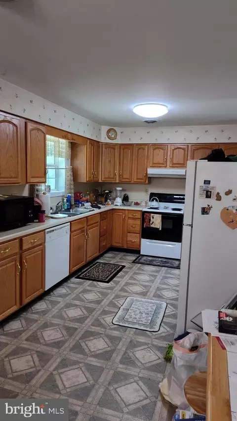 Kitchen - 1228 Graces Cabin Rd, Springfield, WV 26763 photo 1 of 1