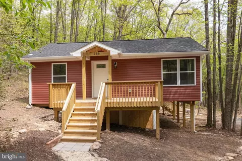 138 Firecracker Ln, Delray, WV 26714