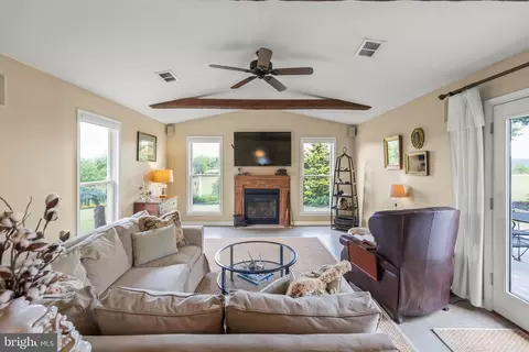 Living - 111 Heron Ln, Augusta, WV 26704 photo 1 of 2