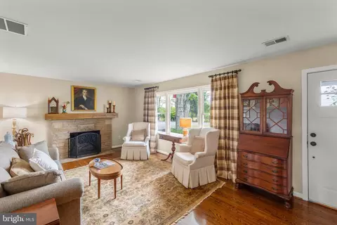 Living - 111 Heron Ln, Augusta, WV 26704 photo 2 of 2