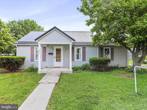 437 Everett Pl, Romney, WV 26757 photo 2