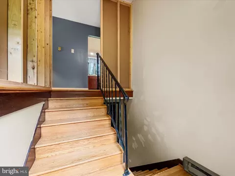 Entry Way - 357 Crestview Mountain Rd, Augusta, WV 26704 photo 2 of 5