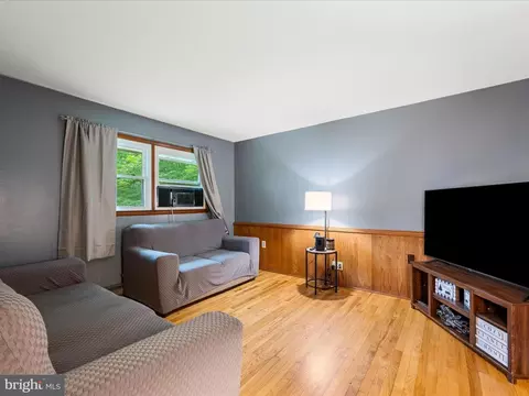 Living - 357 Crestview Mountain Rd, Augusta, WV 26704 photo 1 of 2