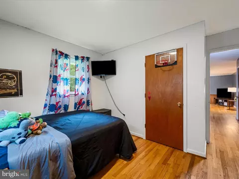 Bedroom - 357 Crestview Mountain Rd, Augusta, WV 26704 photo 4 of 5