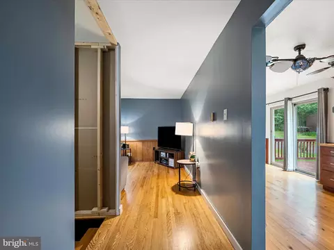 Entry Way - 357 Crestview Mountain Rd, Augusta, WV 26704 photo 3 of 5