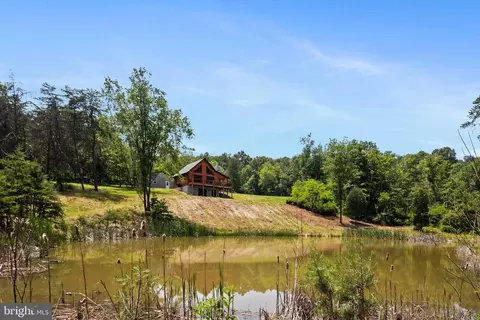 5055 Graces Cabin Rd, Springfield, WV 26763