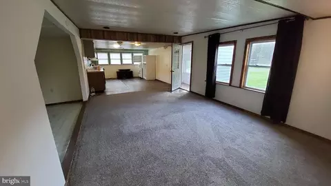 81 Old County Rd, Green Spring, WV 26722 photo 10