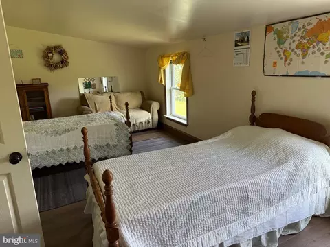 Bedroom - 18 Silver Fern Pl, Points, WV 25437 photo 5 of 14