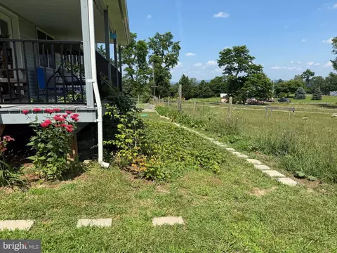 Exterior - 18 Silver Fern Pl, Points, WV 25437 photo 8 of 17