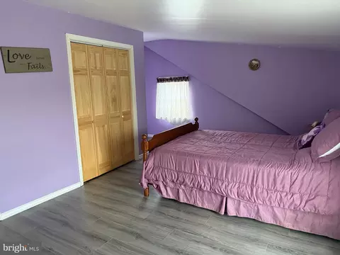 Bedroom - 18 Silver Fern Pl, Points, WV 25437 photo 8 of 14