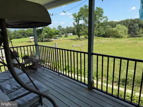 Exterior - 18 Silver Fern Pl, Points, WV 25437 photo 3 of 17